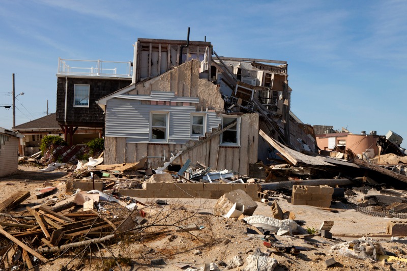home-destroyed-by-a-hurricane-in-seaside-heights-new-jersey-picture-id178795110