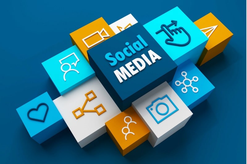 Employment Brand in the Social Media Age